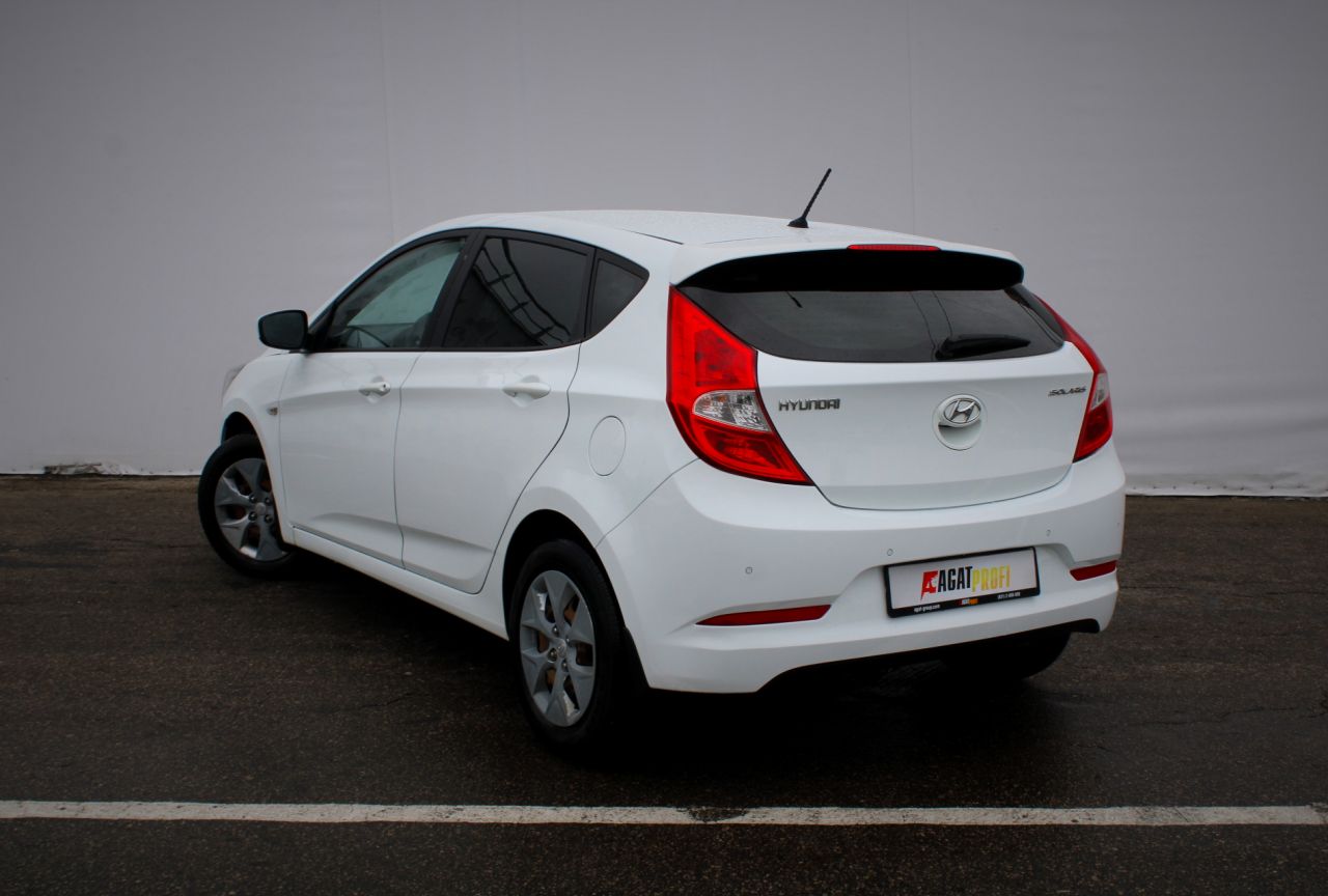 солярис хэтчбек 2015 черный. хендай солярис хэтчбек 2014. солярис хэтчбек 2015. сколько солярис хэтчбек 2015. Hyundai solaris hatchback 2014.