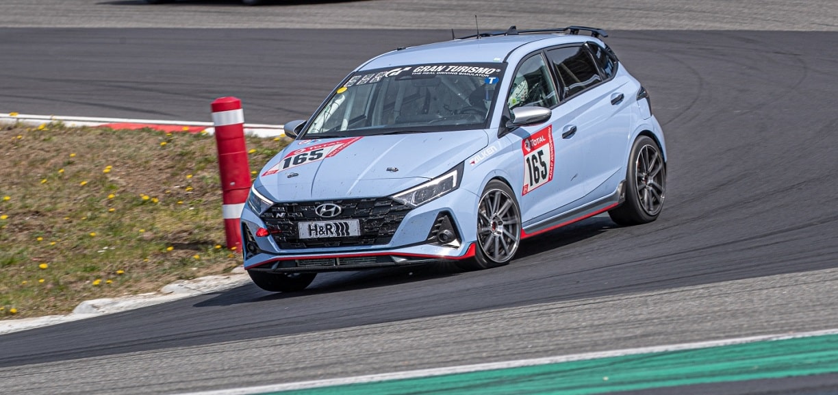 Hyundai Motor выставит на гонку «24 часа Нюрбургринга» сразу три модели